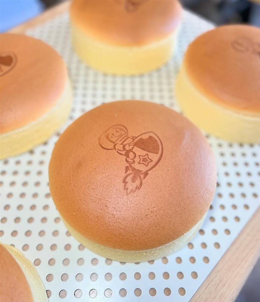 ロケットチーズケーキ 千葉中央店